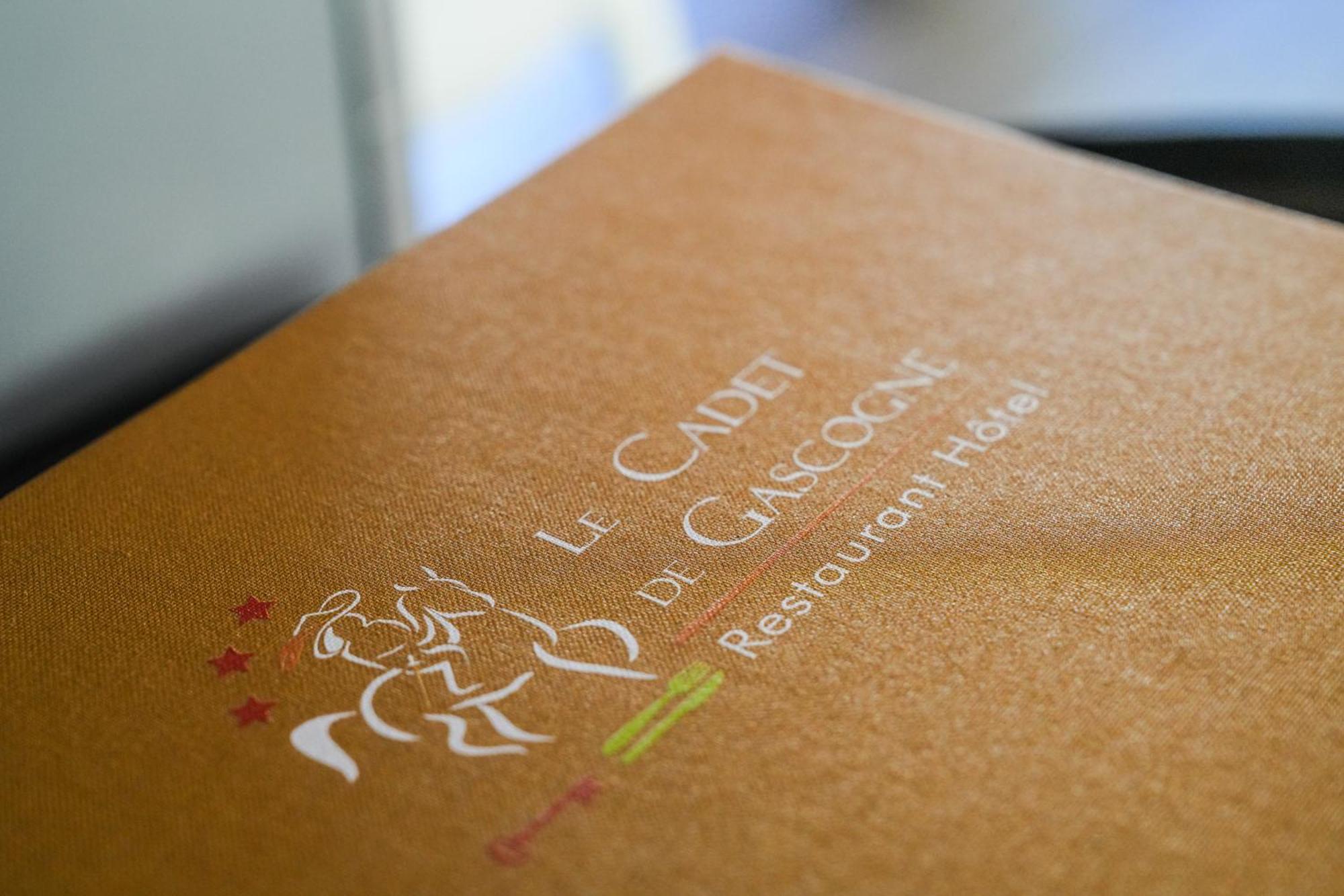 Logis Hotel & Restaurant Le Cadet De Gascogne Saint-Justin  Eksteriør billede