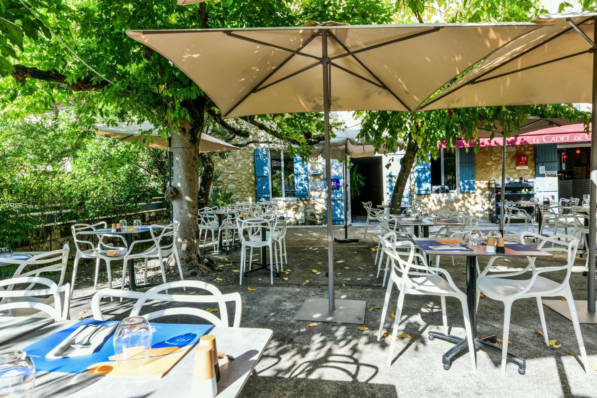 Logis Hotel & Restaurant Le Cadet De Gascogne Saint-Justin  Eksteriør billede