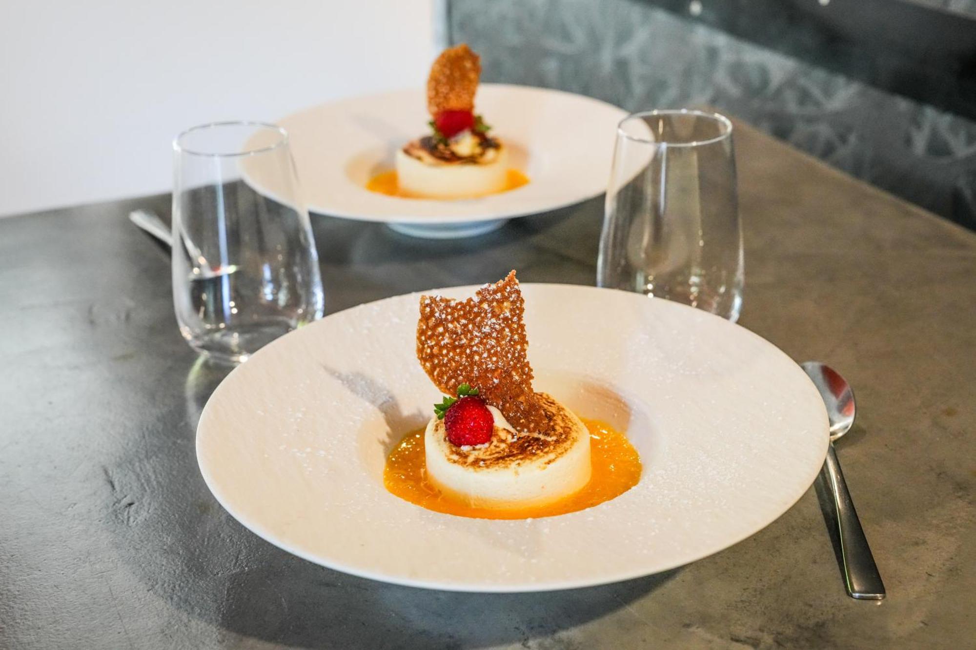 Logis Hotel & Restaurant Le Cadet De Gascogne Saint-Justin  Eksteriør billede